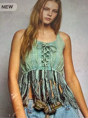 👀 💜Hello Gorgeous! POL Lace-Up Fringe Hem Tank with Lace Detail - Sage